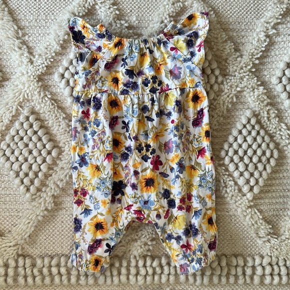 0-3M Sunflower Jumper and Apple & Pear Jumper - Picture 2 of 7